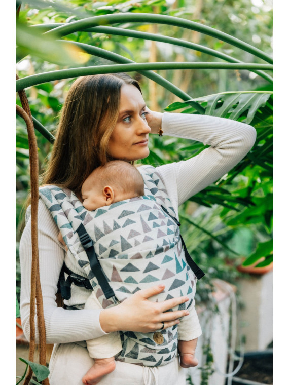 LennyLight – lightweight and intuitive baby carrier