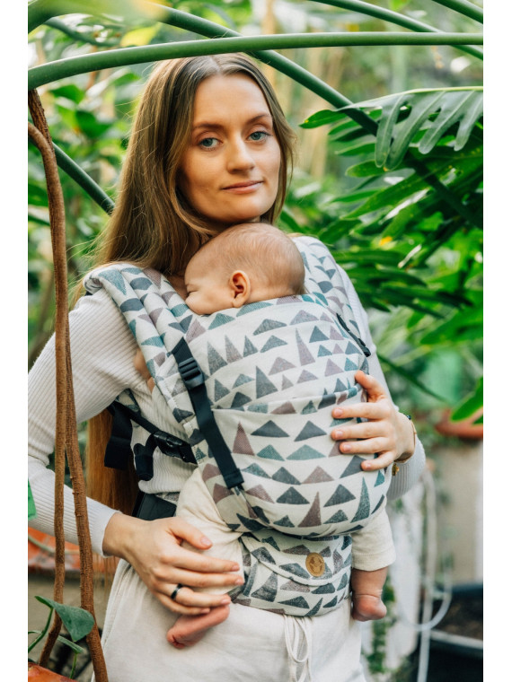 LennyLight – lightweight and intuitive baby carrier
