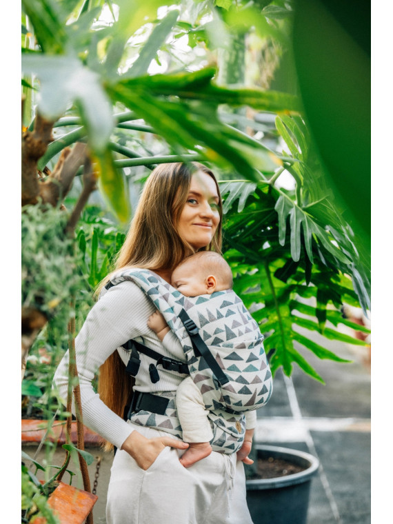 LennyLight – lightweight and intuitive baby carrier