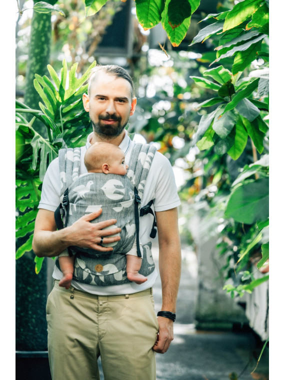 LennyLight – lightweight and intuitive baby carrier