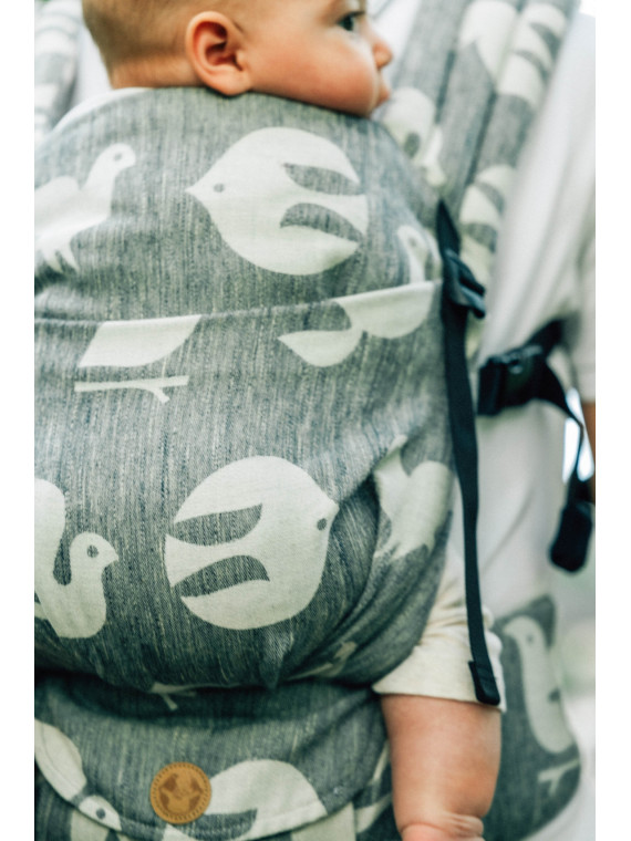 LennyLight – lightweight and intuitive baby carrier