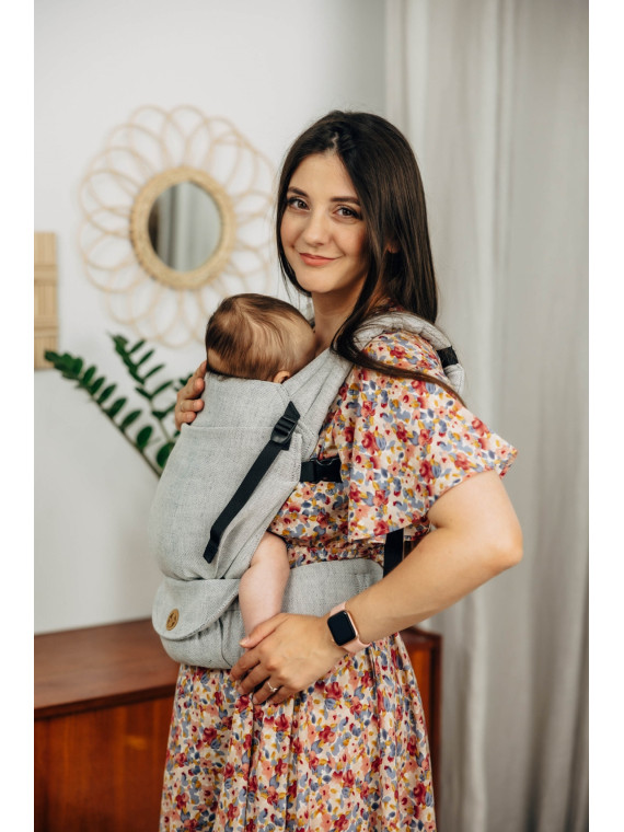 LennyLight – lightweight and intuitive baby carrier