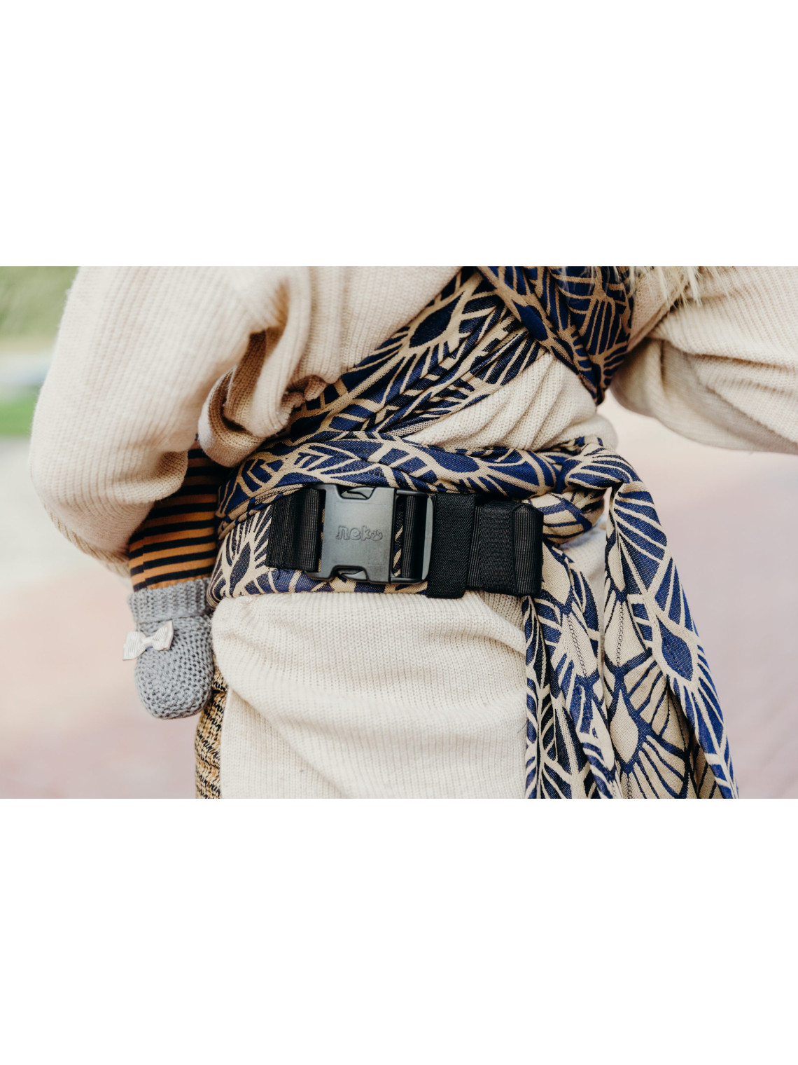 Neko Half Buckle kandekott beebile – mugav alates sünnist