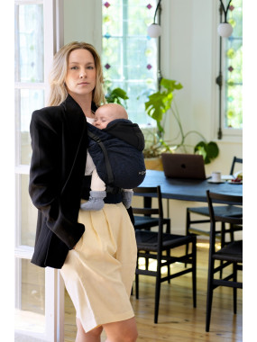 LOVE RADIUS HoodieCarrier 2 – ergonoomiline kandekott vastsündinule