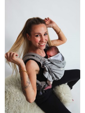 LOVE RADIUS HoodieCarrier 2 – ergonoomiline kandekott vastsündinule