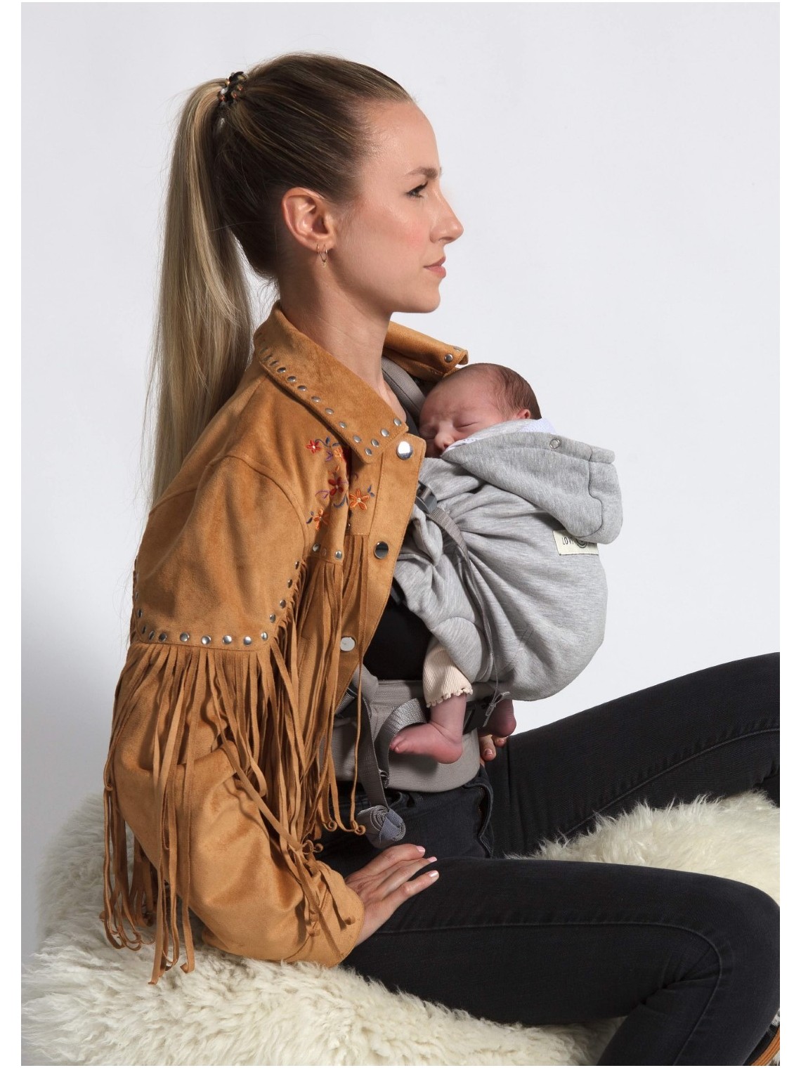 LOVE RADIUS HoodieCarrier 2 – ergonoomiline kandekott vastsündinule