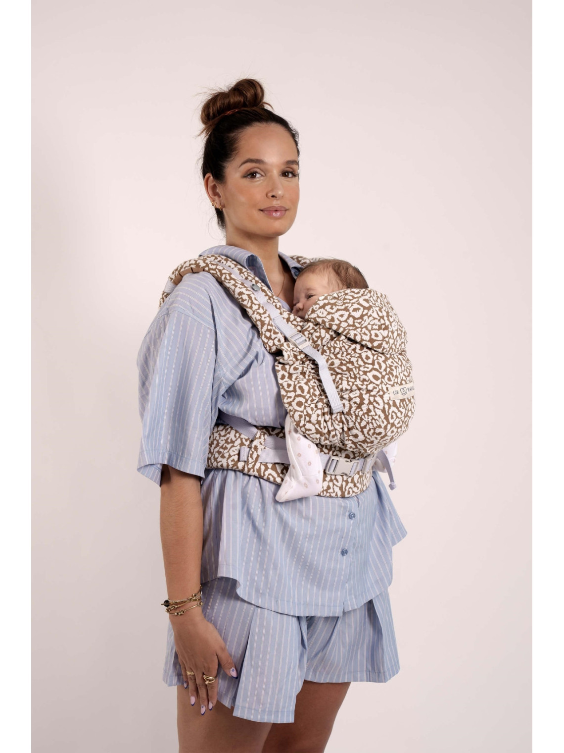LOVE RADIUS HoodieCarrier 2 – ergonomic baby carrier from birth