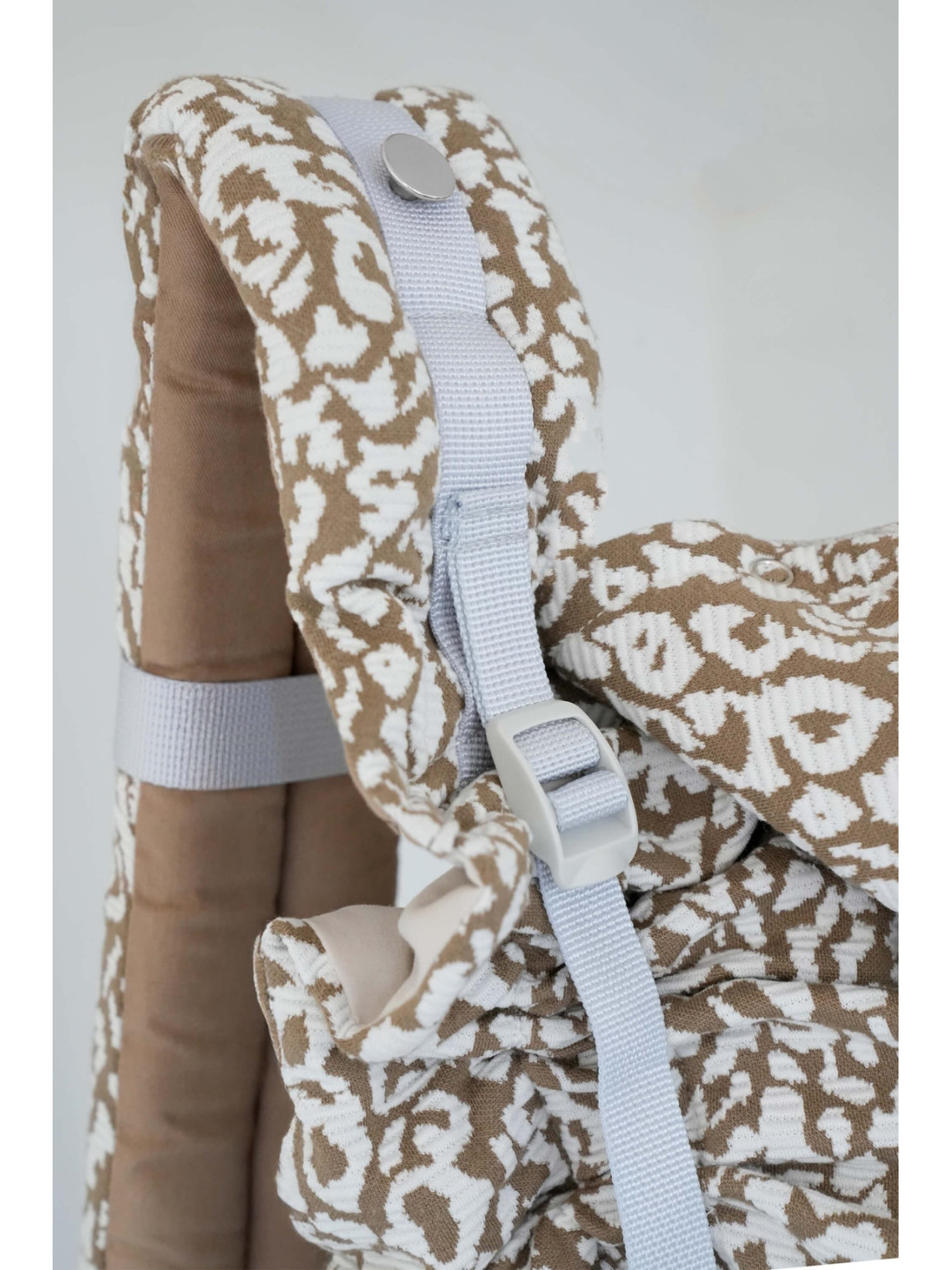 LOVE RADIUS HoodieCarrier 2 – ergonomic baby carrier from birth