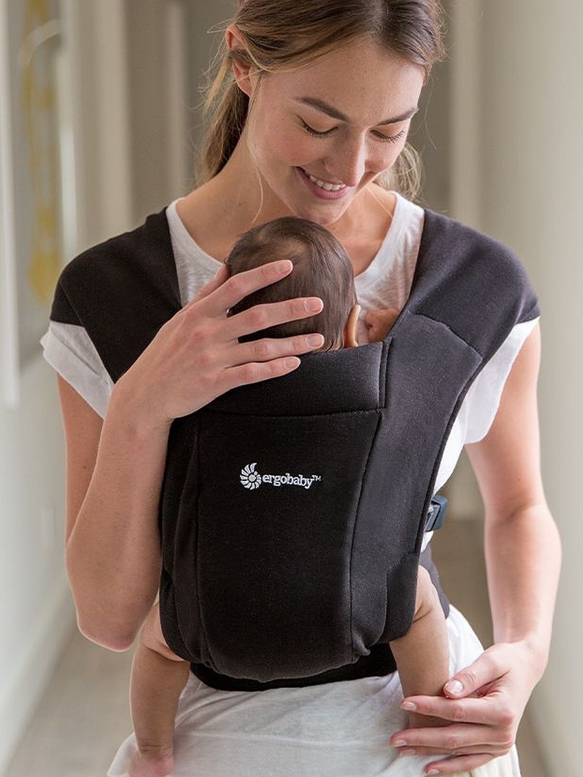 Ergobaby EMBRACE Soft Knit Pure Black