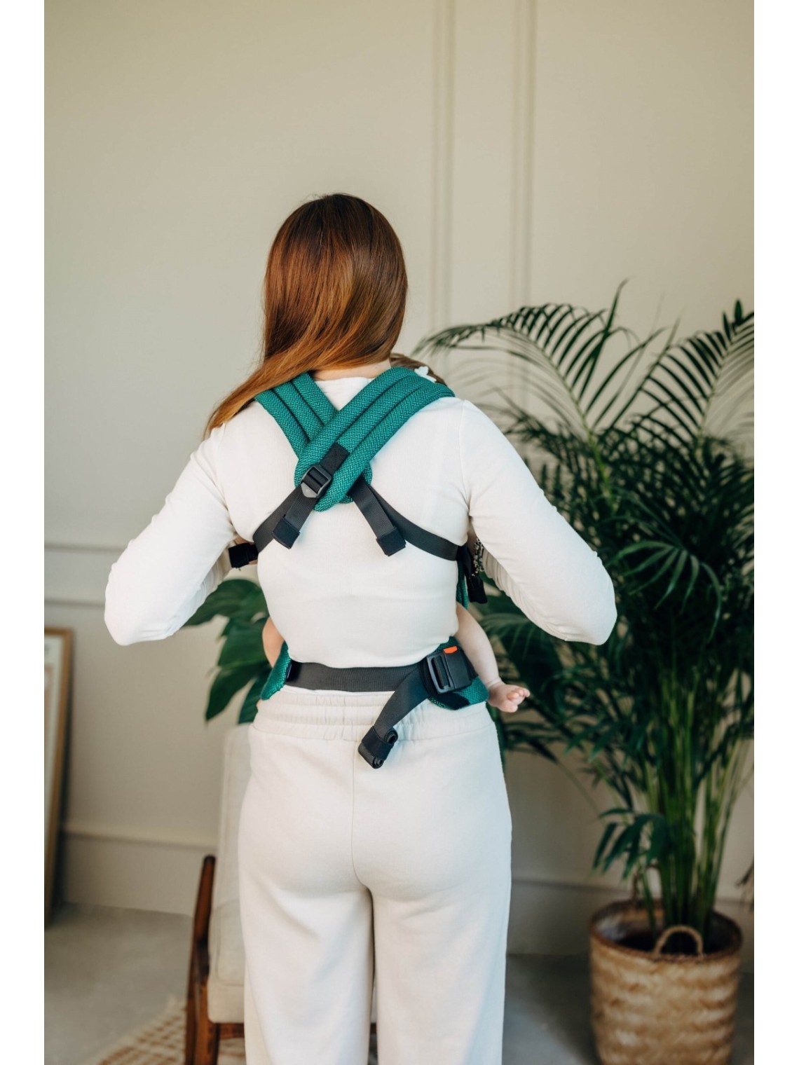 LennyLight – lightweight and intuitive baby carrier