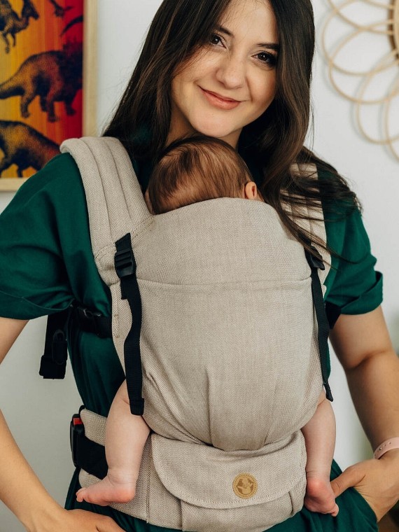 LennyLight – lightweight and intuitive baby carrier