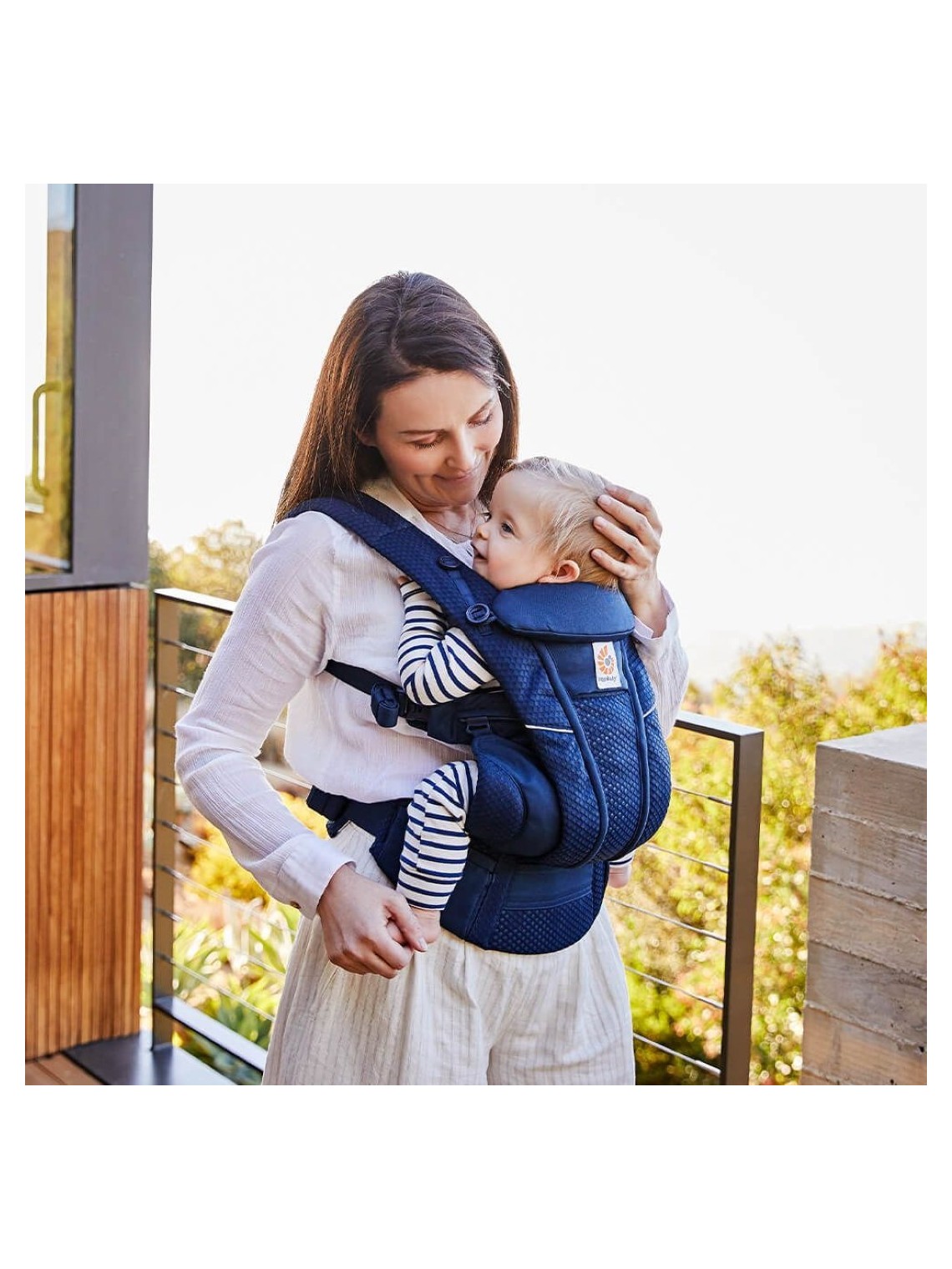 Ergobaby Omni Breeze – breathable comfort from newborn to toddler