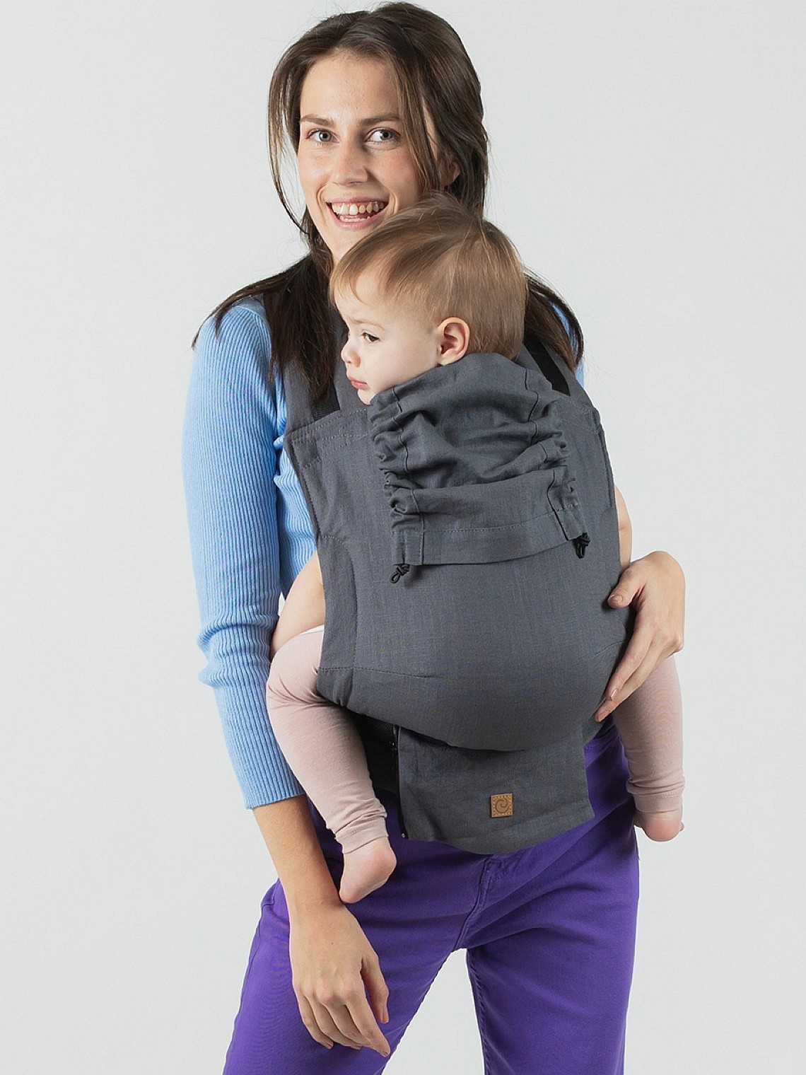 ISARA Quick Full Buckle – easy, fast, and ergonomic baby carrier ISARA Quick Full Buckle – easy, fast, and ergonomic baby carrier