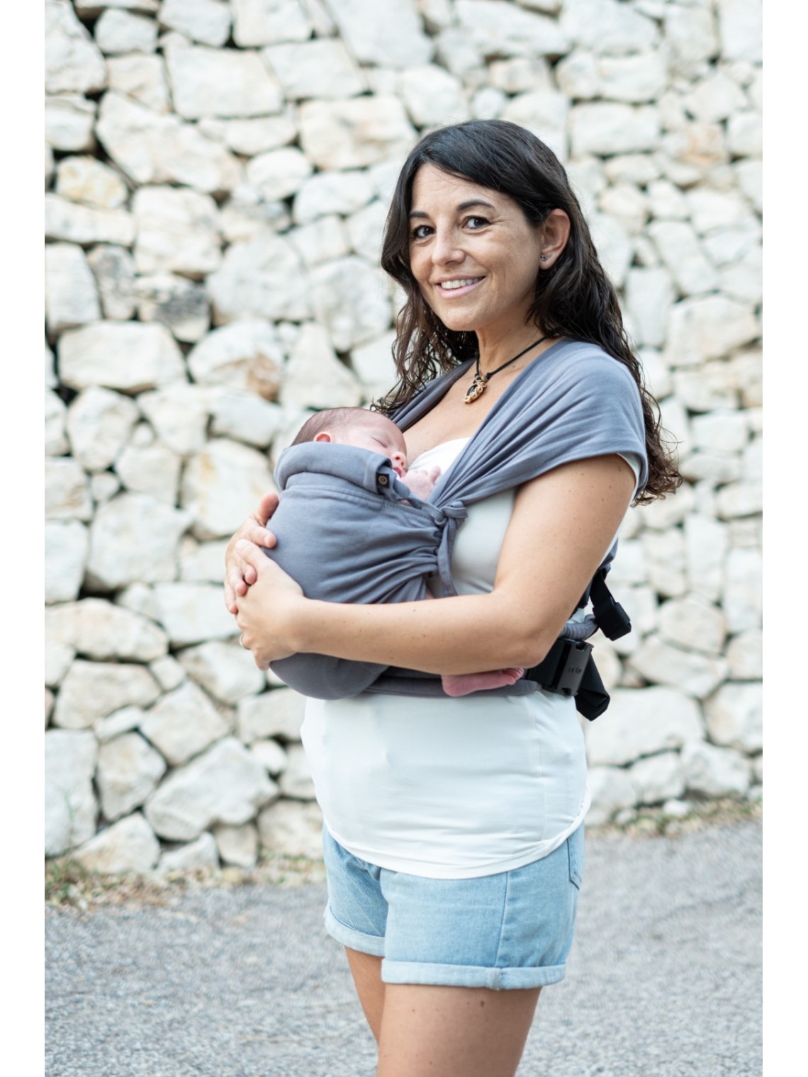 Neko Tiny – kandekott alates 2,5 kg beebidele, venivast kangast ja laiad rihmad Neko Tiny – kandekott alates 2,5 kg beebidele, venivast kangast ja laiad rihmad