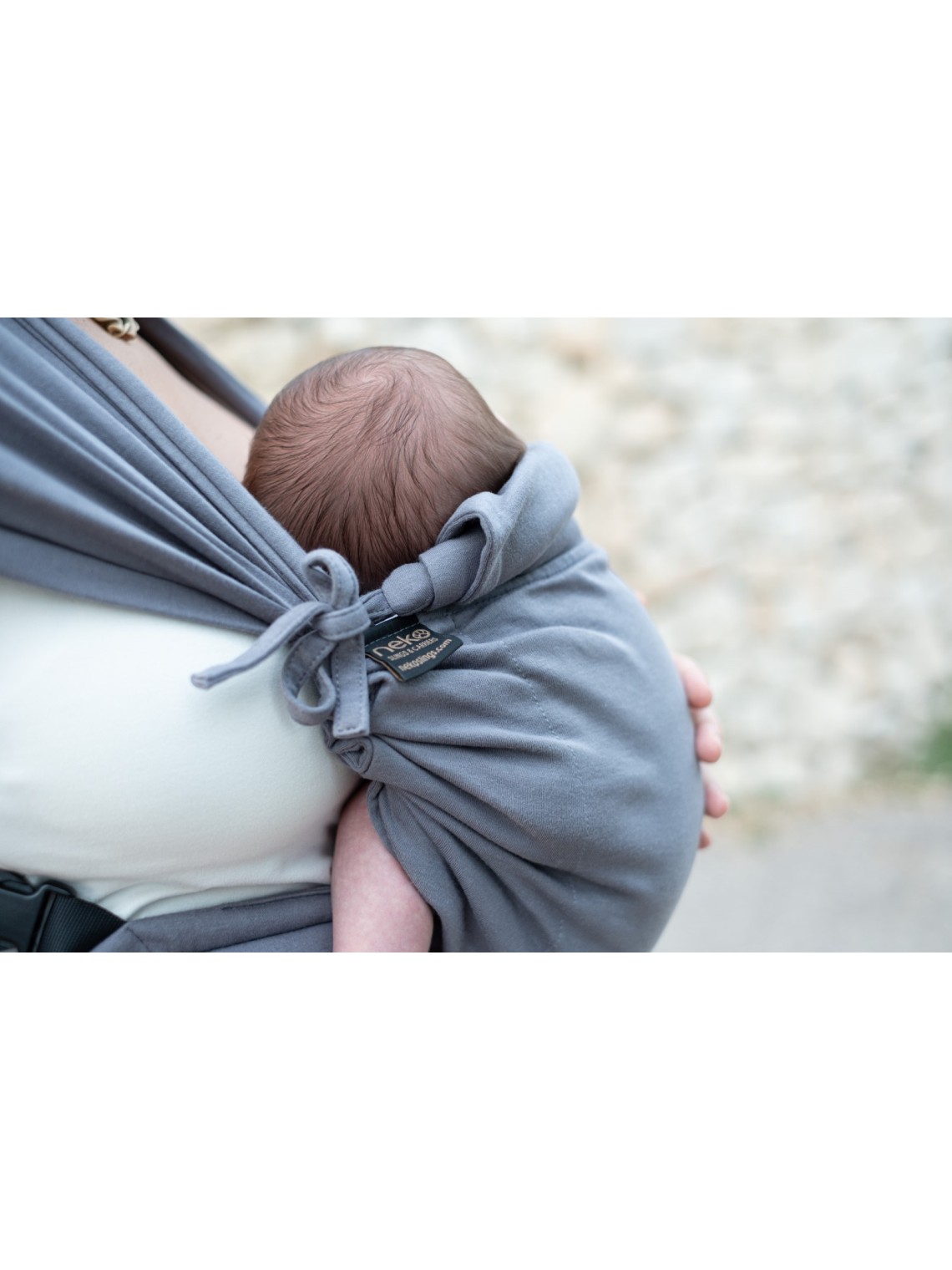 Neko Tiny – kandekott alates 2,5 kg beebidele, venivast kangast ja laiad rihmad Neko Tiny – kandekott alates 2,5 kg beebidele, venivast kangast ja laiad rihmad
