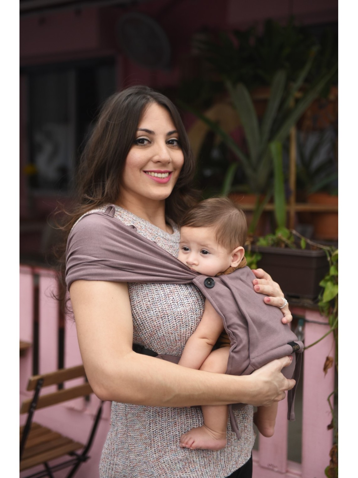Neko Tiny – newborn baby carrier from 2.5 kg, made of stretchy wrap fabric Neko Tiny – newborn baby carrier from 2.5 kg, made of stretchy wrap fabric