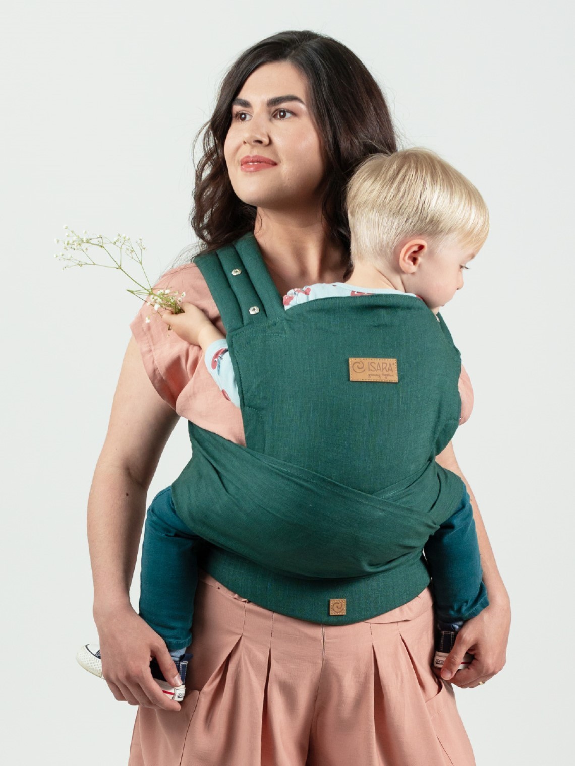ISARA Quick Half Buckle – hybrid baby carrier with buckle and wrap flexibility ISARA Quick Half Buckle – hybrid baby carrier with buckle and wrap flexibility