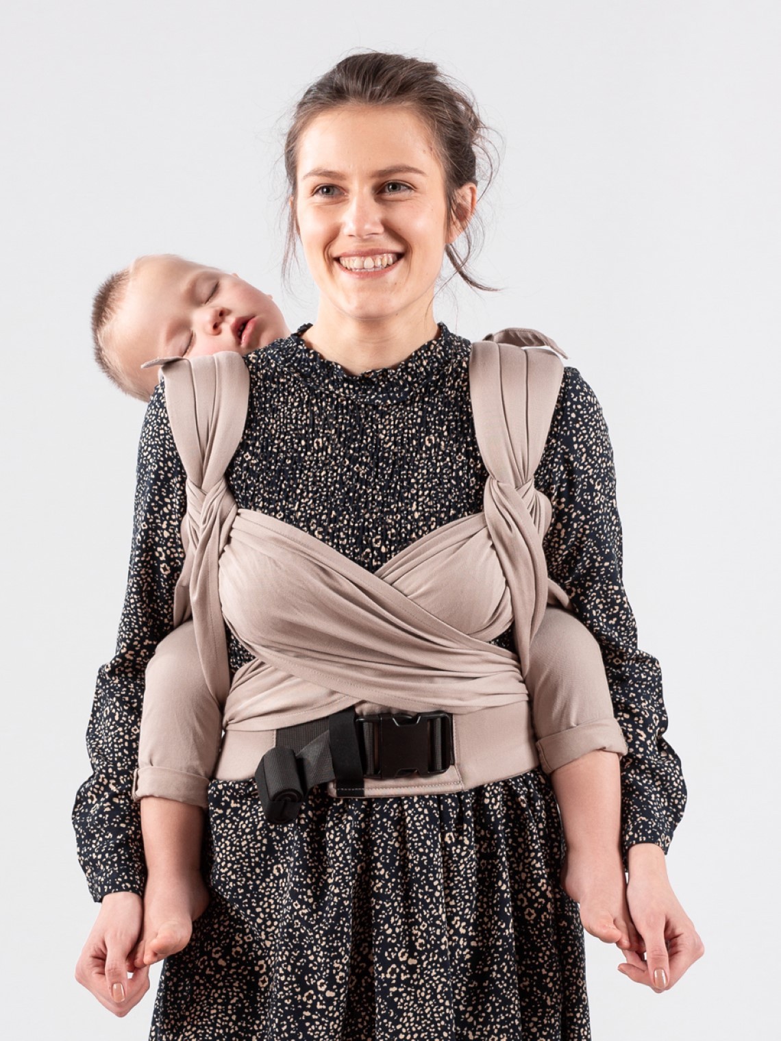 ISARA Quick Half Buckle – hybrid baby carrier with buckle and wrap flexibility