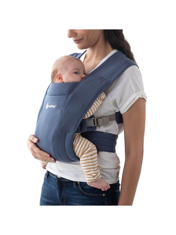 Ergobaby Embrace – soft and compact newborn carrier