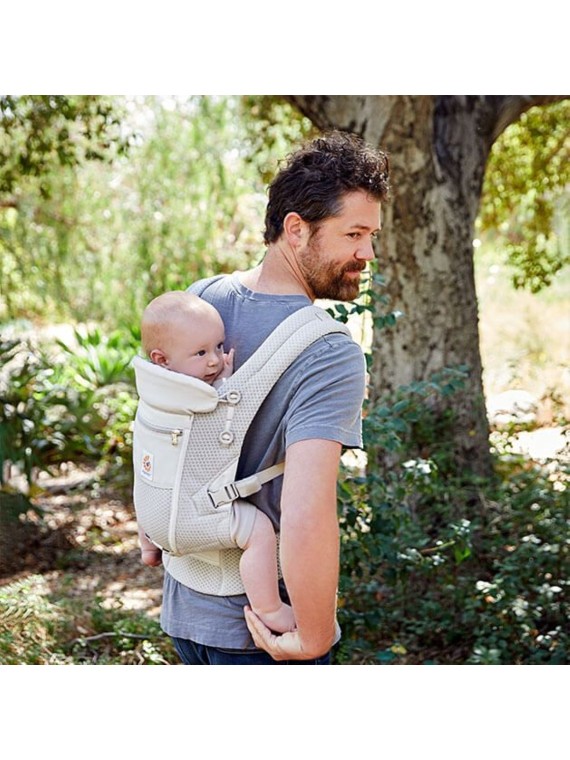 Ergobaby Adapt baby carrier – from newborn to toddler